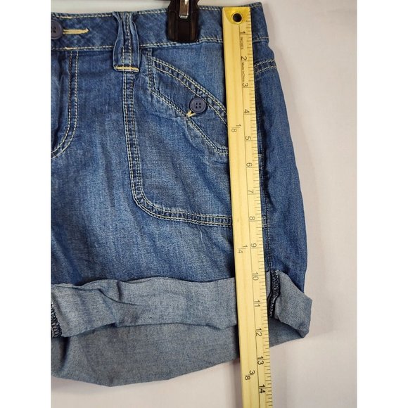 Lauren Conrad Shorts Womens 8 Blue Chambray Flip Pockets Momcore Cuffed Shorts - Picture 7 of 11